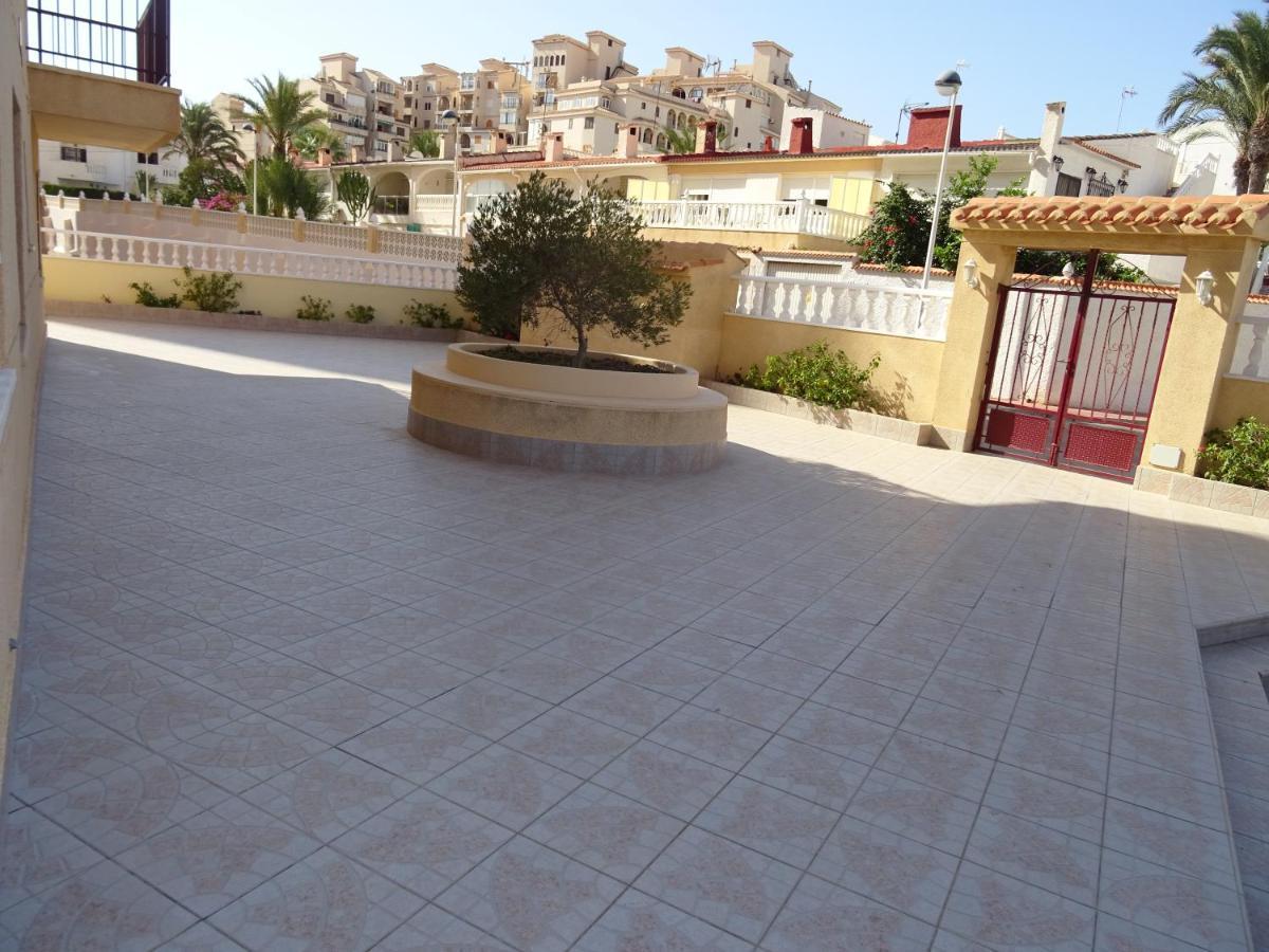 Apartamento Torrenueva La Mata Impresionantes Vistas تورّيفيِخا المظهر الخارجي الصورة
